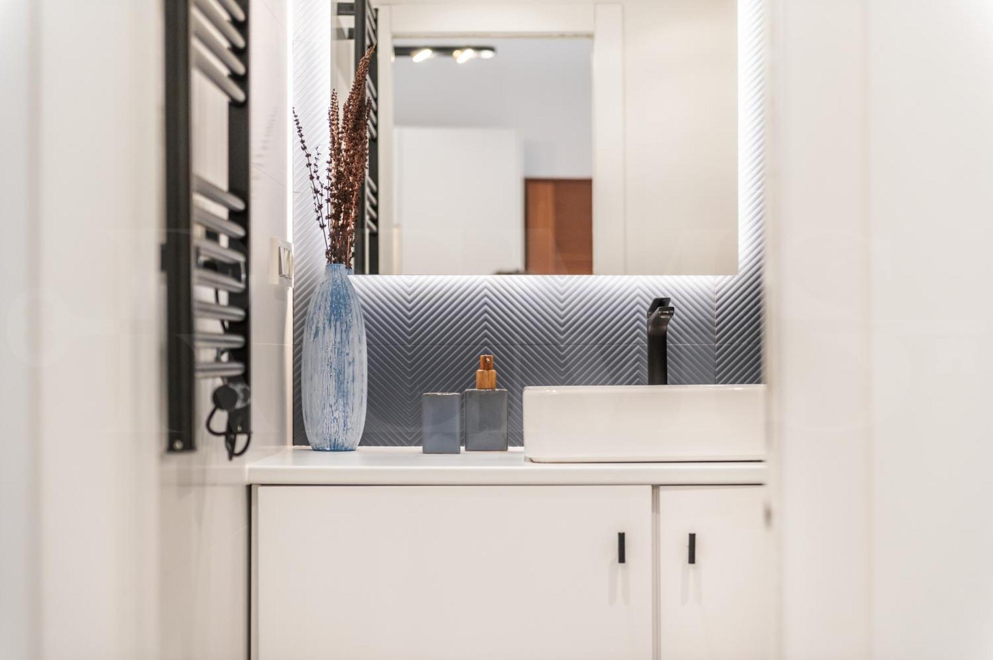 Modern & Stylish 3br In The Heart Of By Rems Apartment